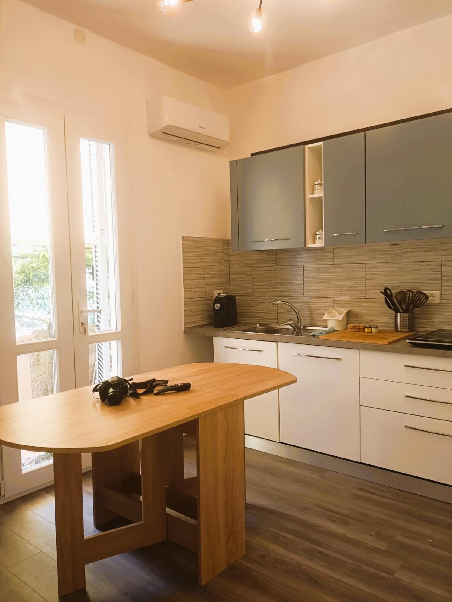 Rachele Guest House ลาสเปเซีย ภายนอก รูปภาพ